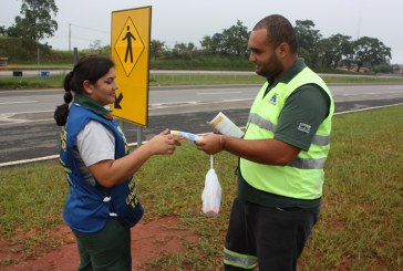 AB Colinas realiza campanha para pedestre em blitz educativa