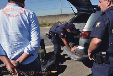 Trio de homens é detido na Rodovia SP-75