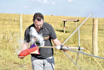 Desafio de ciências é feito com alunos
