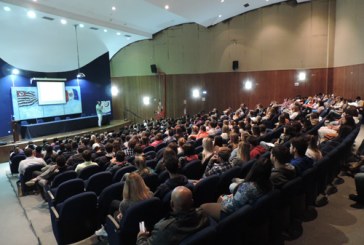 Aula Magna de Medicina Veterinária recebe renomados profissionais da área