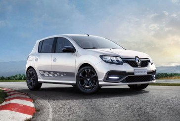 Sandero RS desafia Punto T-Jet