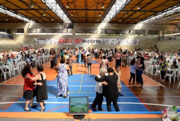 Festa do Idoso reúne 700 no Sesi