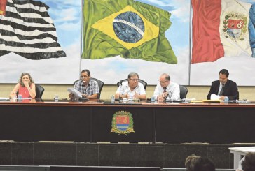 Vereadores participam  de reunião com protetores