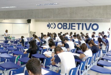 Estudantes participam de simulado Geekie