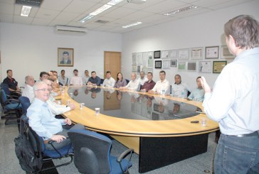 Secretário de Segurança recebe  visita