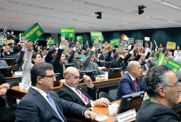 Deputados se manifestam em relatório