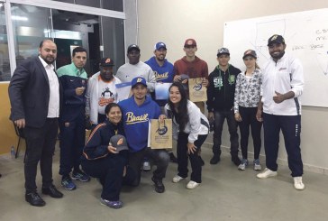 Profissionais  do Beisebol  ministram palestra