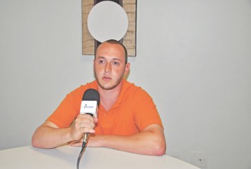 Jovem é  presença na Câmara da cidade