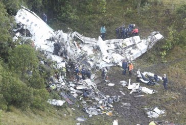 Tragédia aérea abala todo o mundo