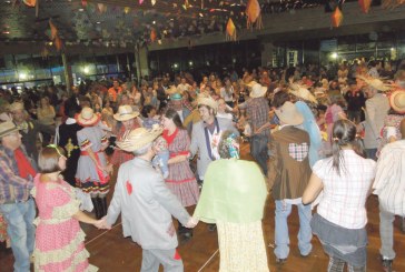 Festa Junina acontece amanhã no ‘Indaiá‘