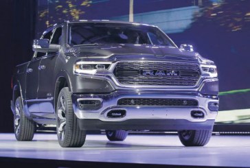 Picapes brilharam no Salão de Detroit