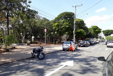 Departamento de trânsito faz mudança de direção em trecho da rua Sorocaba