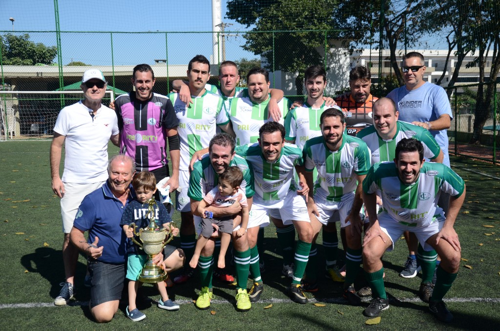 Com a vitória de 4 a 1 na decisão, o Priority ficou com o troféu de campeão do primeiro turno dos Adultos