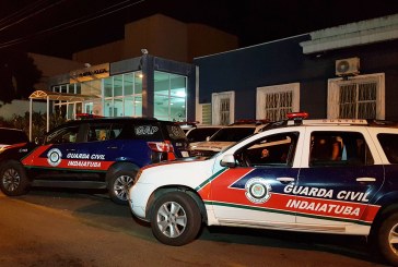 Vítima de violência doméstica se tranca em quarto e pede ajuda a Guarda Civil
