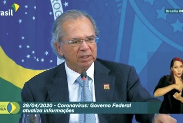 O Ministro Paulo Guedes fala em recursos para socorrer sistemas de ônibus no âmbito do Programa Pró-Brasil