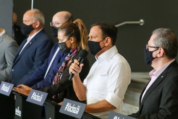 SP anuncia vacinação  de policiais e professores