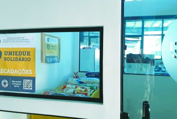 Arrecadação de 3 toneladas de alimentos