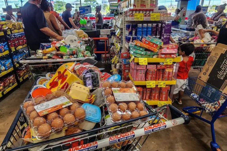 Inflação perde força e fecha junho em 0,41%